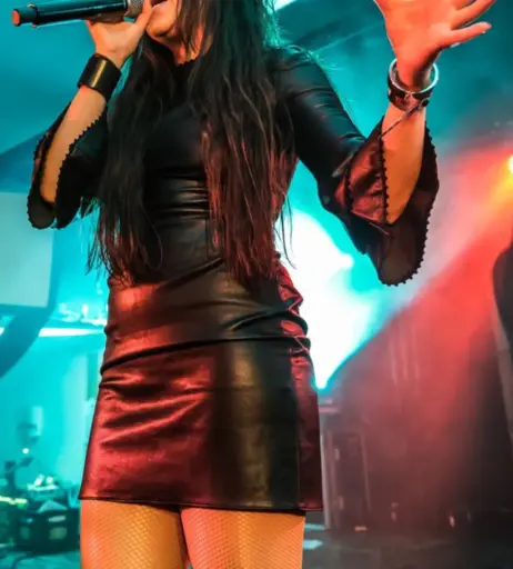 Image 4452371 from Women of Metal