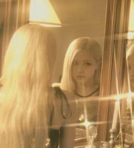 Image 4453434 from Rosé || Roseanne Park - BLΛƆKPIИK ( BLACKPINK )