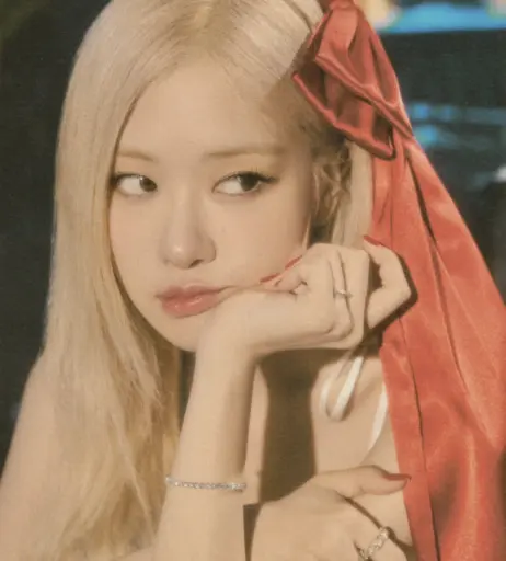 Image 4453656 from Rosé || Roseanne Park - BLΛƆKPIИK ( BLACKPINK )