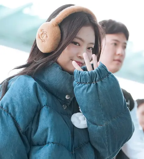 Image 4453145 from Jennie | BLΛƆKPIИK (Blackpink)