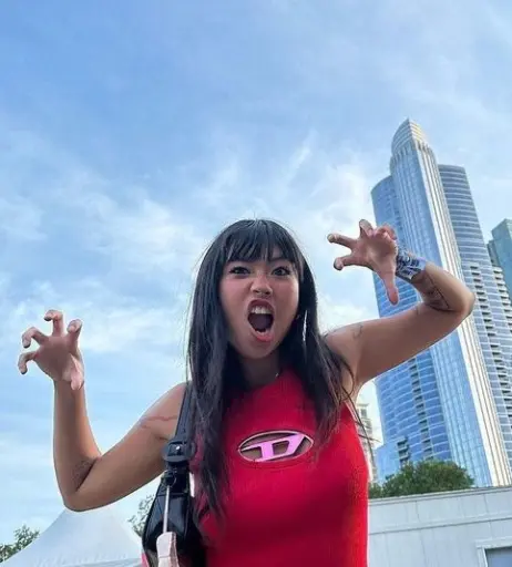 Image 4453982 from beabadoobee radvxz