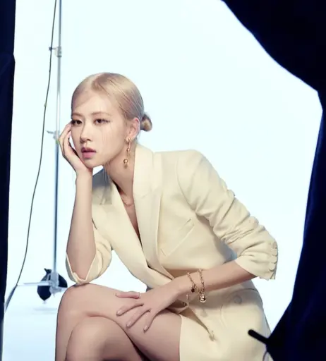 Image 4450987 from Rosé || Roseanne Park - BLΛƆKPIИK ( BLACKPINK )