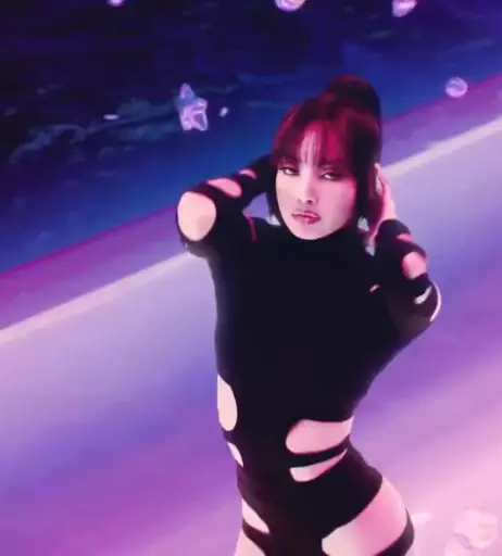 Image 4459487 from Lisa | BLΛƆKPIИK (Blackpink)