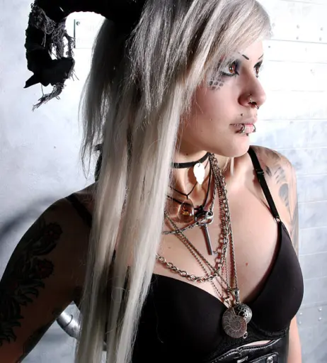 Image 4459437 from Women of Metal