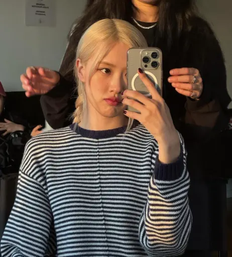 Image 4459690 from Rosé || Roseanne Park - BLΛƆKPIИK ( BLACKPINK )