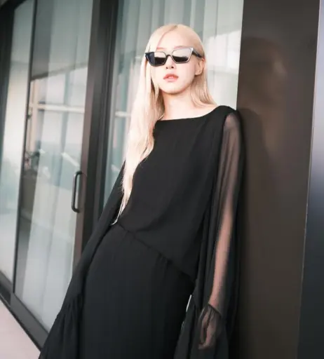 Image 4459370 from Rosé || Roseanne Park - BLΛƆKPIИK ( BLACKPINK )