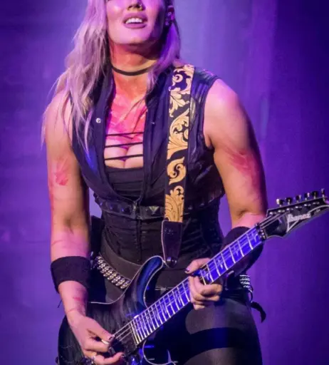 Image 4458894 from Women of Metal