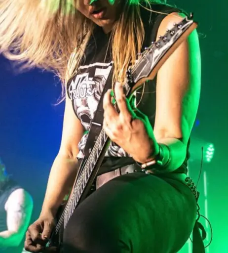 Image 4458146 from Women of Metal