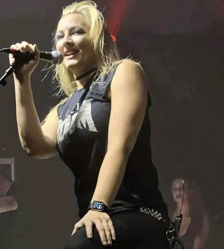 Image 4458961 from Women of Metal