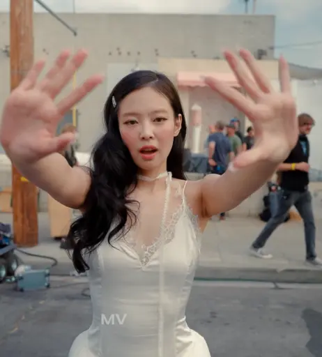 Image 4445533 from Jennie | BLΛƆKPIИK (Blackpink)