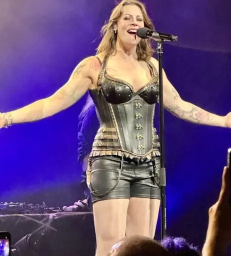 Image 4445424 from Women of Metal
