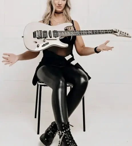 Image 4446410 from Women of Metal