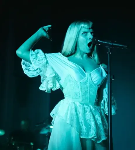 Image 4447769 from Aurora Aksnes (singer)