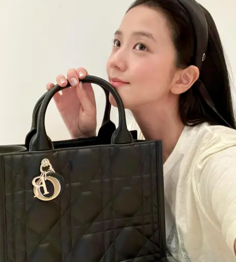 Image 4447718 from Jisoo  || - BLΛƆKPIИK ( BLACKPINK )