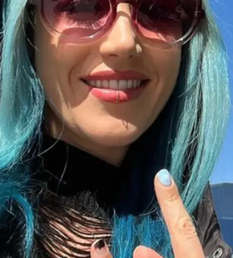 Image 4447361 from Women of Metal