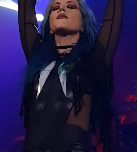 Image 4444829 from Women of Metal