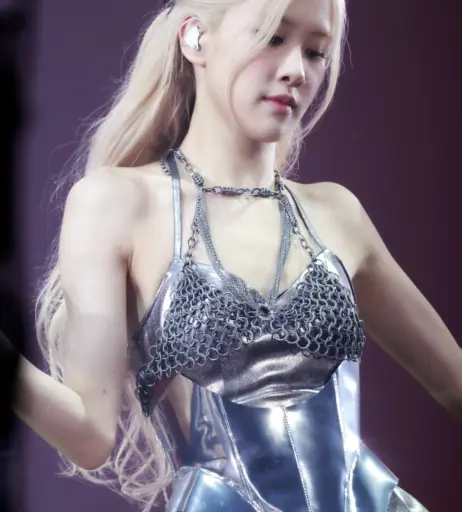 Image 4444529 from Rosé || Roseanne Park - BLΛƆKPIИK ( BLACKPINK )