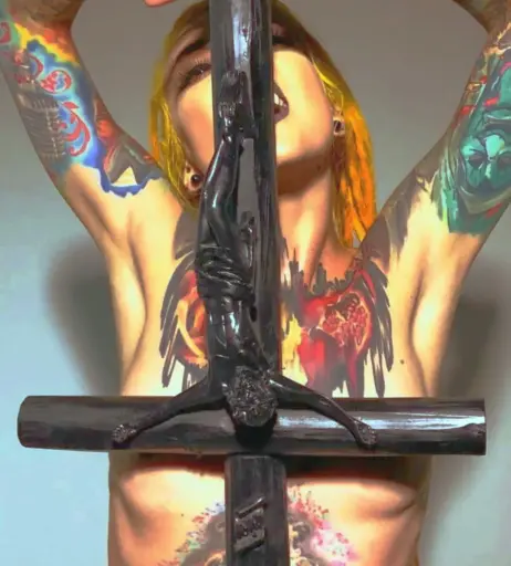 Image 4441452 from Women of Metal
