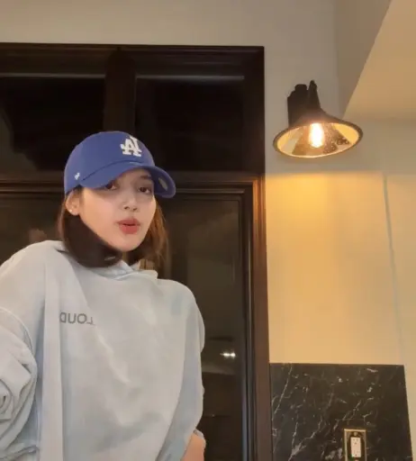 Image 4441699 from Lisa | BLΛƆKPIИK (Blackpink)