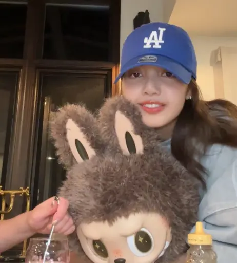 Image 4441635 from Lisa | BLΛƆKPIИK (Blackpink)