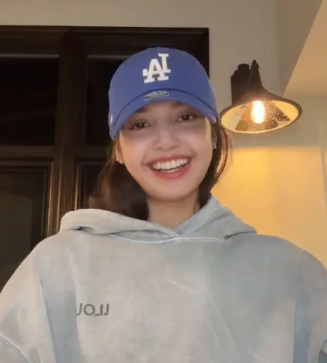 Image 4441194 from Lisa | BLΛƆKPIИK (Blackpink)