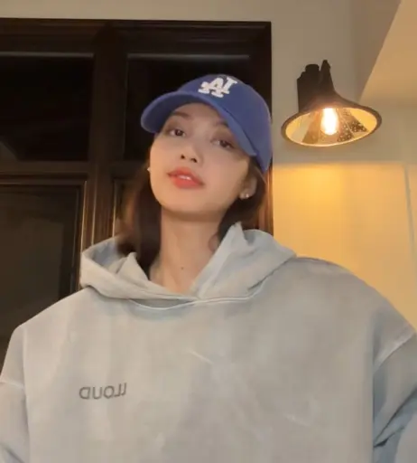 Image 4441339 from Lisa | BLΛƆKPIИK (Blackpink)