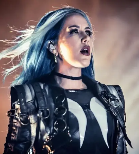 Image 4440553 from Women of Metal