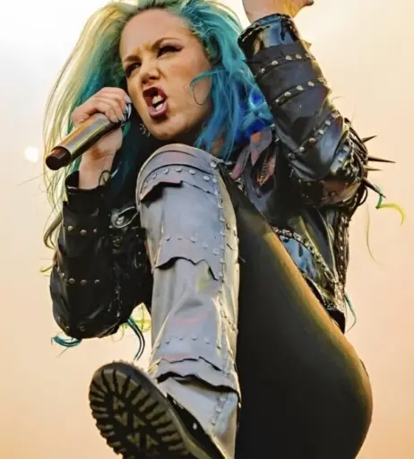 Image 4440562 from Women of Metal