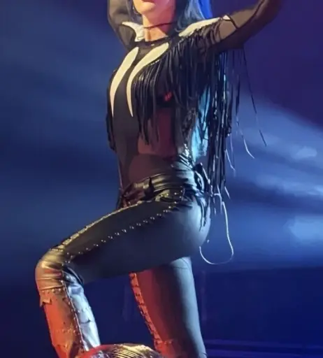 Image 4440501 from Women of Metal