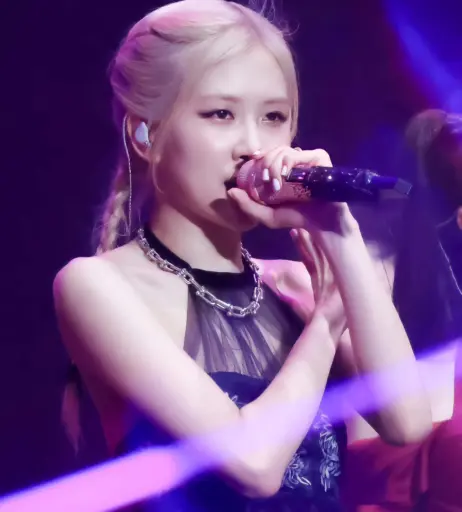 Image 4440776 from Rosé || Roseanne Park - BLΛƆKPIИK ( BLACKPINK )