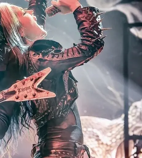 Image 4440399 from Women of Metal