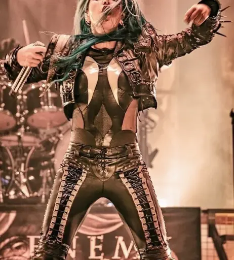 Image 4440930 from Women of Metal