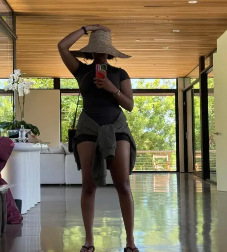 Image 4449639 from H.E.R./Gabriella Sarmiento Wilson