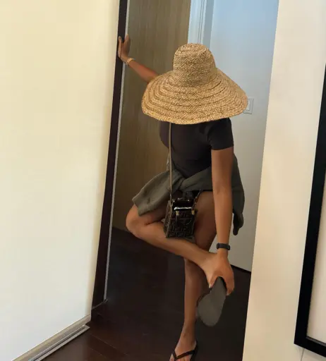 Image 4449622 from H.E.R./Gabriella Sarmiento Wilson