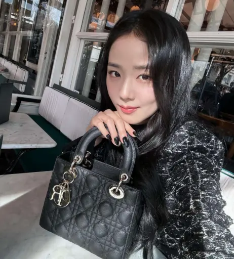 Image 4449940 from Jisoo  || - BLΛƆKPIИK ( BLACKPINK )