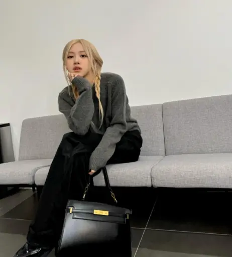 Image 4449911 from Rosé || Roseanne Park - BLΛƆKPIИK ( BLACKPINK )