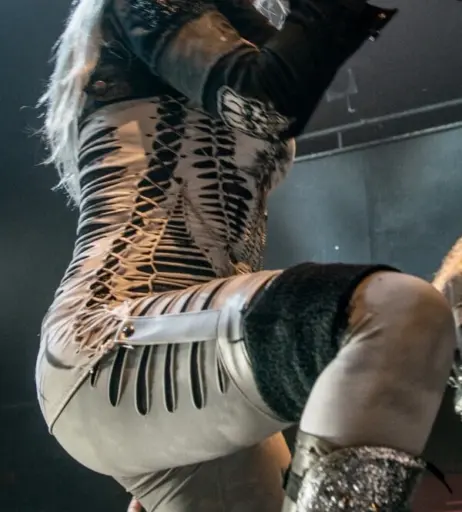 Image 4449921 from Women of Metal