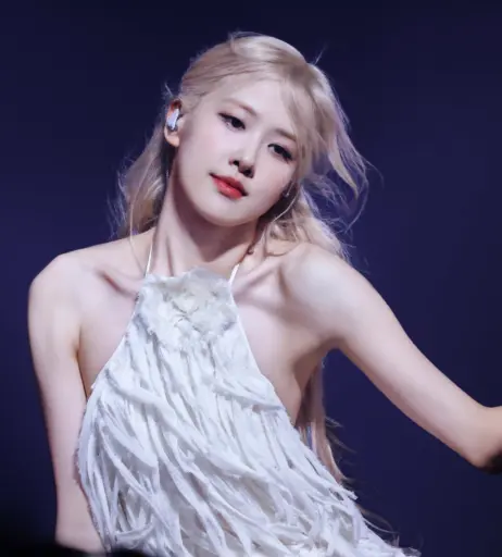 Image 4448834 from Rosé || Roseanne Park - BLΛƆKPIИK ( BLACKPINK )