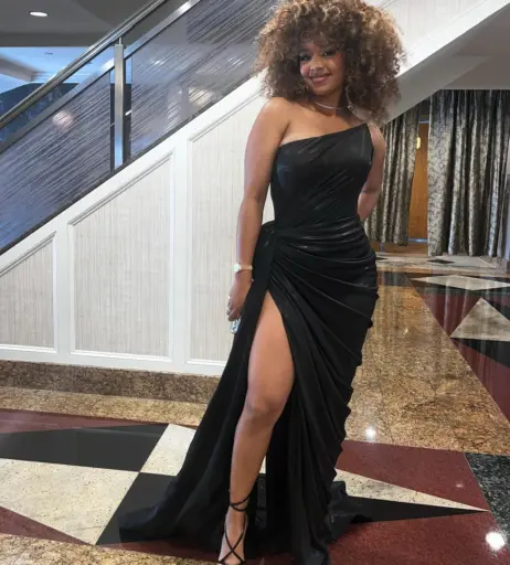 Image 4448563 from H.E.R./Gabriella Sarmiento Wilson