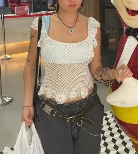 Image 4448500 from beabadoobee radvxz