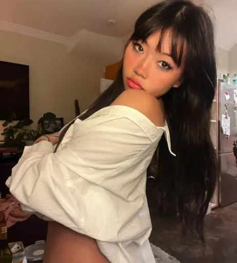 Image 4448454 from beabadoobee radvxz