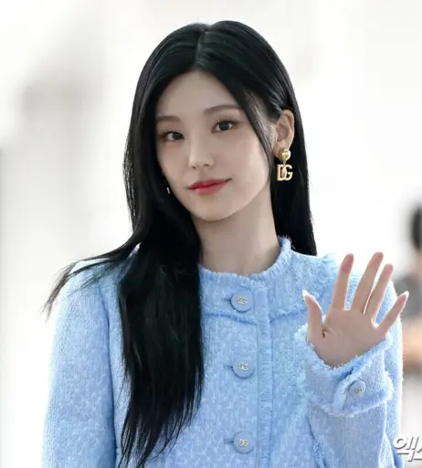 Image 4436651 from Yeji - ITZY (예지, Hwang Ye-ji)