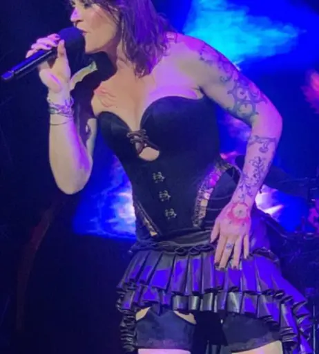 Image 4436607 from Women of Metal