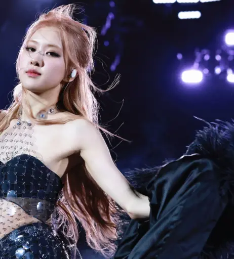 Image 4436243 from Rosé || Roseanne Park - BLΛƆKPIИK ( BLACKPINK )