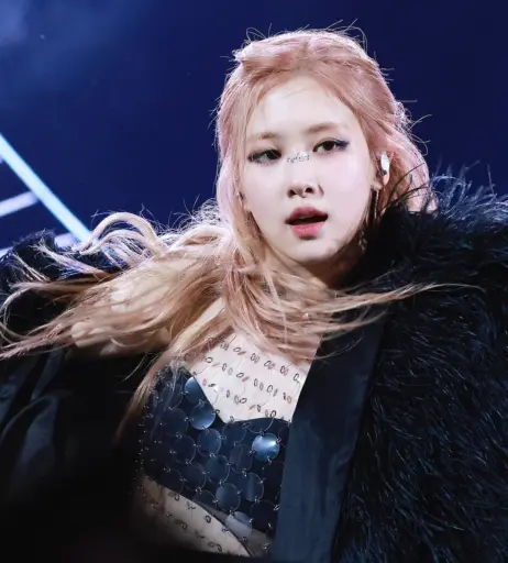 Image 4436213 from Rosé || Roseanne Park - BLΛƆKPIИK ( BLACKPINK )