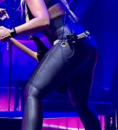 Image 4436906 from Women of Metal