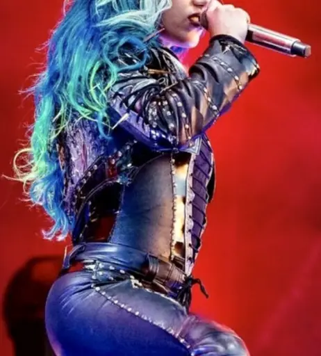 Image 4437565 from Women of Metal