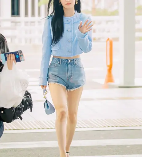 Image 4437735 from Yeji - ITZY (예지, Hwang Ye-ji)