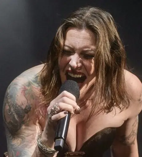 Image 4437694 from Women of Metal