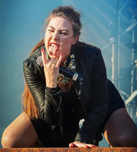 Image 4437193 from Women of Metal